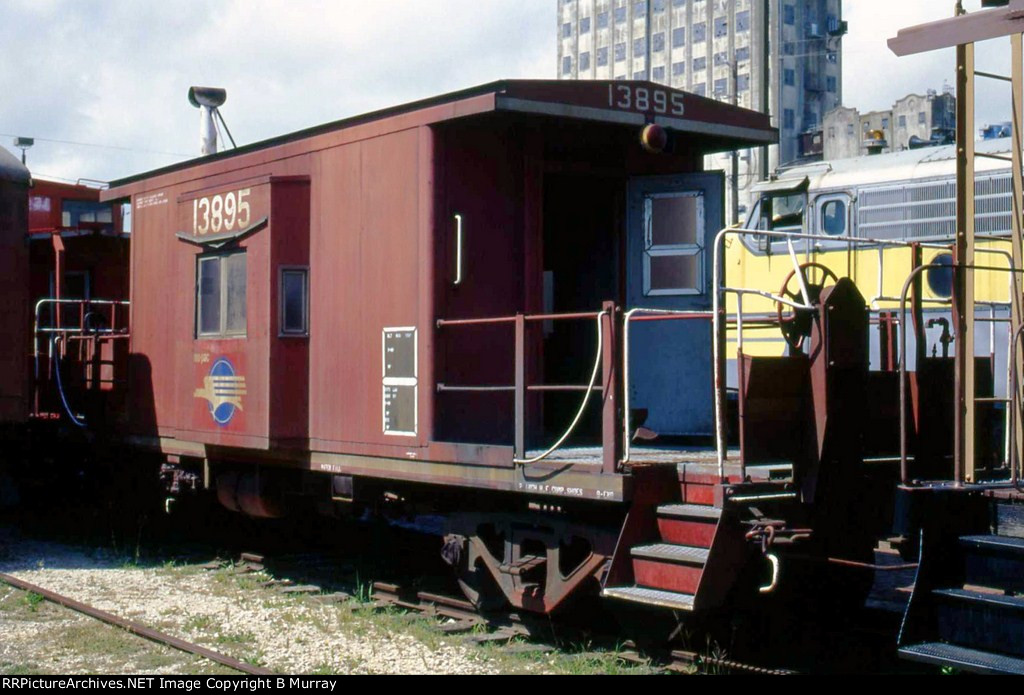 MP 13895 at RR museum